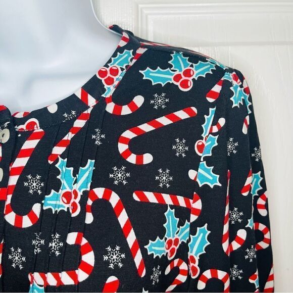Modcloth Winning Them Over Short Sleeve Holiday Top Black Candy Cane M NWT - Picture 5 of 9